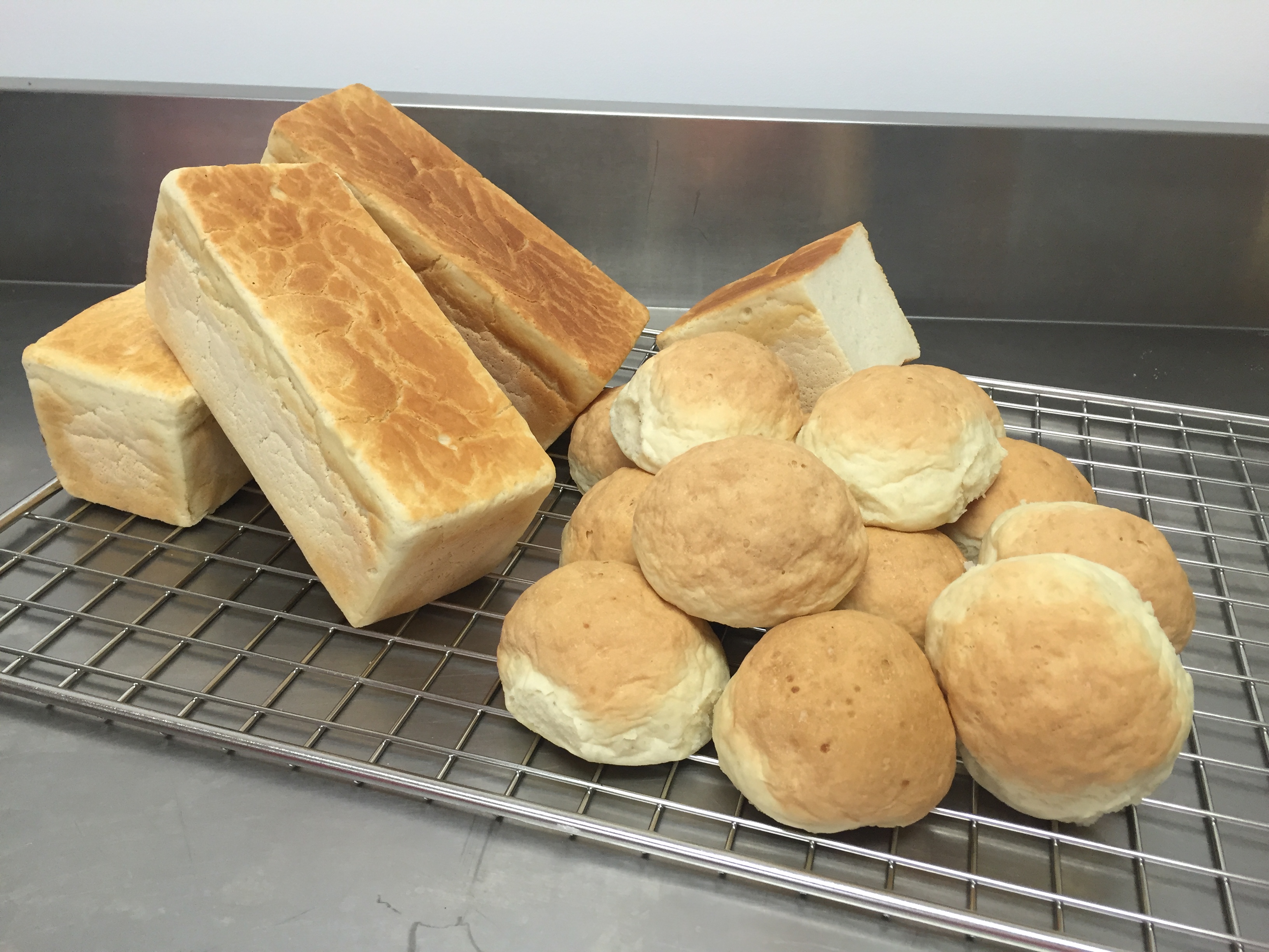 Soft white gluten free bread slices with ease at Artizan Gluten Free Bakery Rockhampton Soft white gluten free bread slices with ease at Artizan Gluten Free Bakery Rockhampton